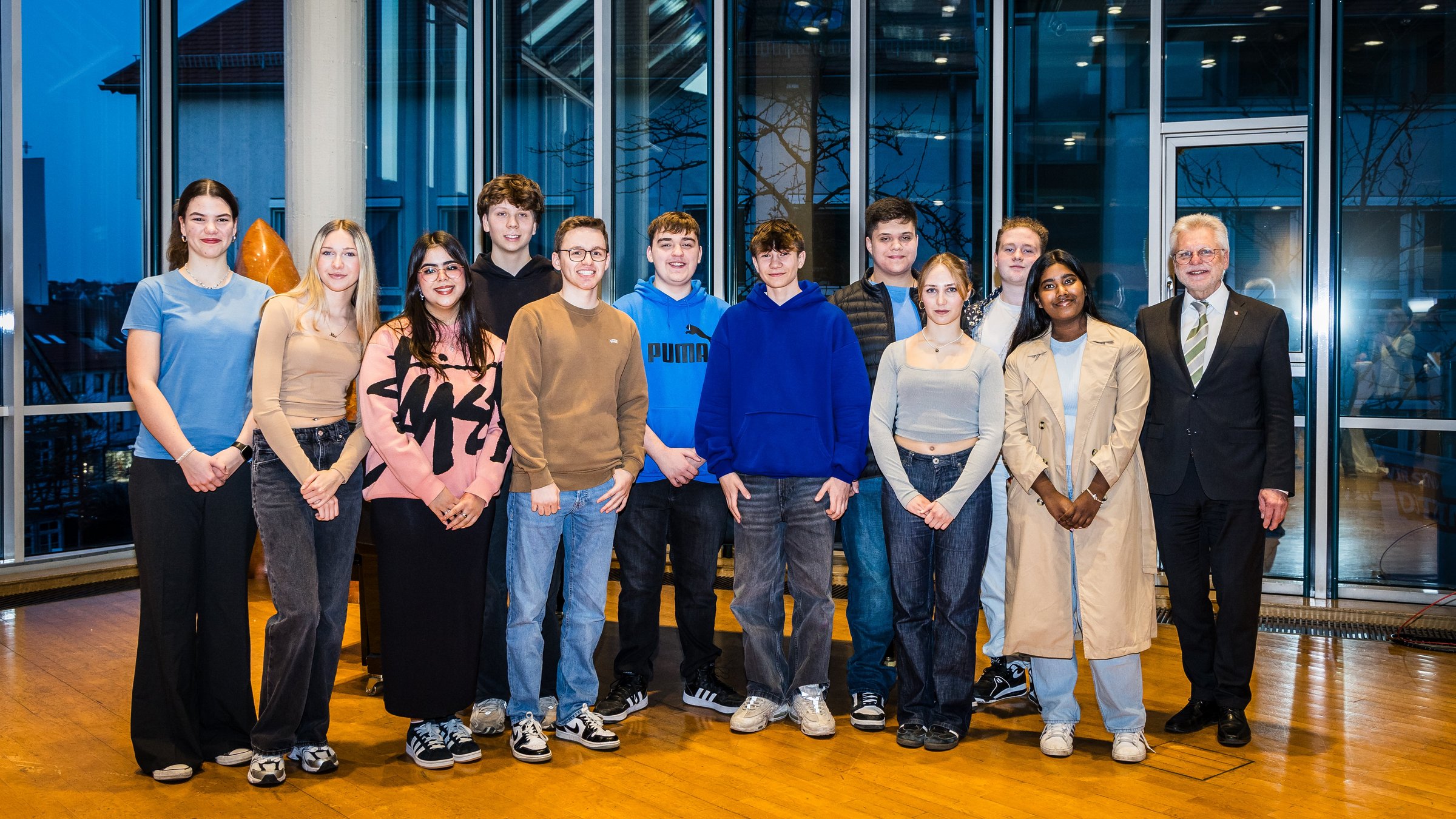 v.l.n.r.: Mona Lang, Mia Chekaoui, Aylin Sarsilmaz, Bruno Renninger, Martin Loch, Gabriel Kopp, Philip Geiger, Christian Simonetti, Clara 