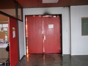 Brandschutztüren verhindern das Übergreifen der Flammen
