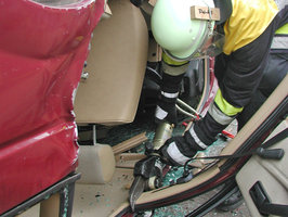 Schnitt in der B-Säule