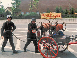 Schöckinger Hydrantenwagen beim Festumzug in Leonberg im Jahr 1986