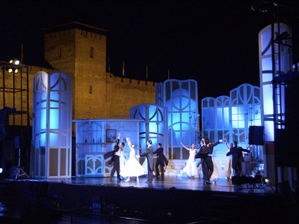 Cultural event in front of the castle